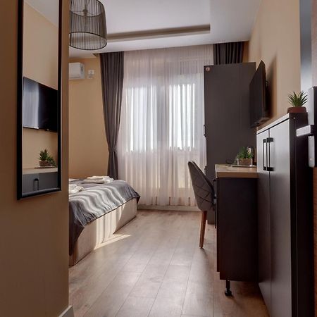 بريشتاين Midtown Prishtina Stays - Central Location المظهر الخارجي الصورة