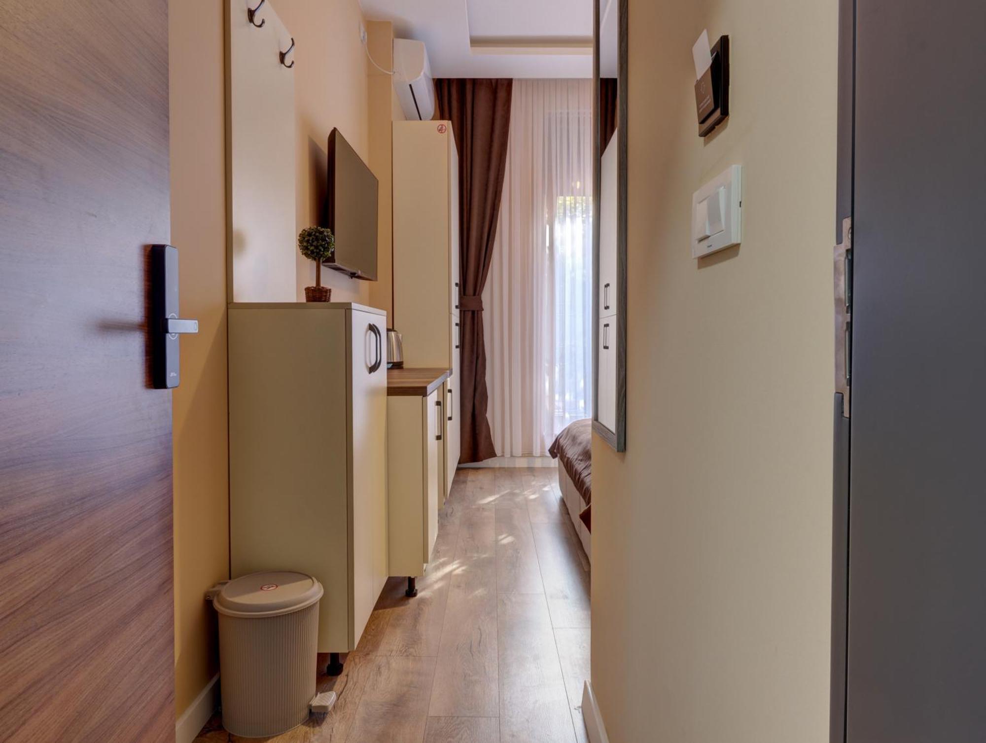 بريشتاين Midtown Prishtina Stays - Central Location المظهر الخارجي الصورة