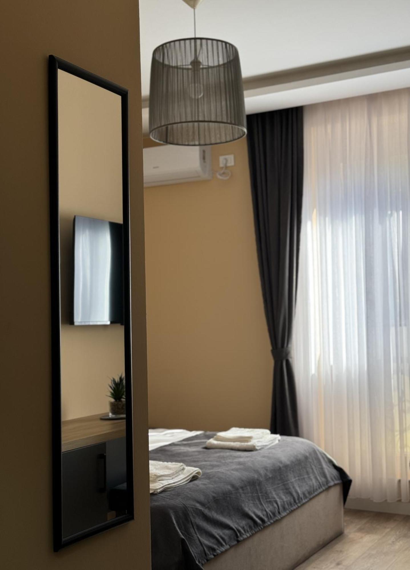 بريشتاين Midtown Prishtina Stays - Central Location المظهر الخارجي الصورة