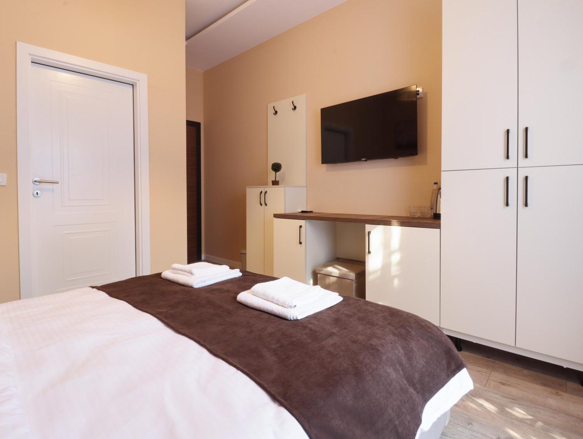بريشتاين Midtown Prishtina Stays - Central Location المظهر الخارجي الصورة