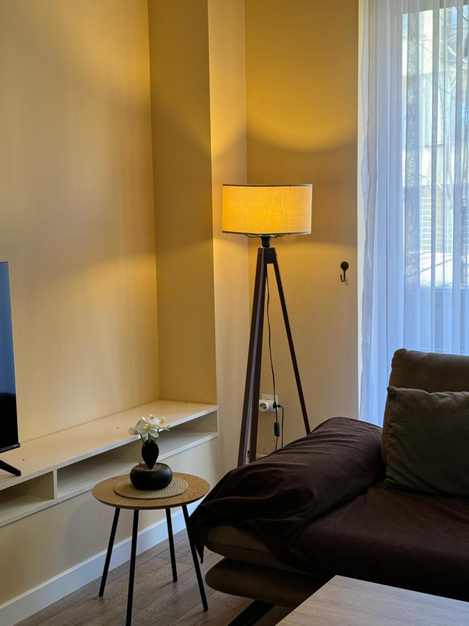 بريشتاين Midtown Prishtina Stays - Central Location المظهر الخارجي الصورة